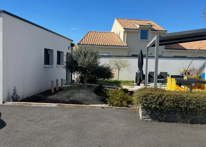 Quarto em Acomodações Particulares Independante - Les Halbrans